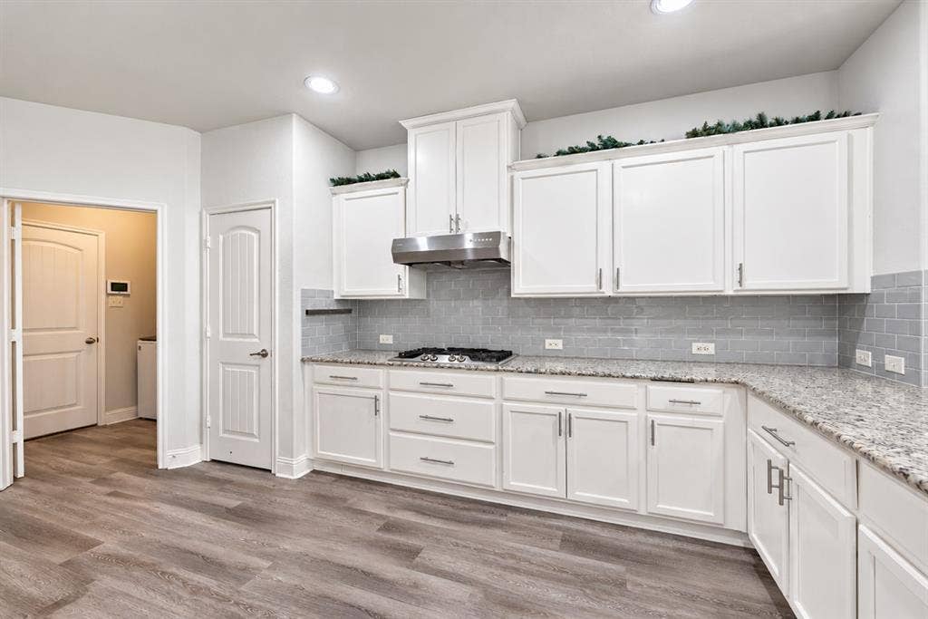 329 Noel Drive, McKinney, TX 75072 329 Noel Drive, McKinney, TX 75072