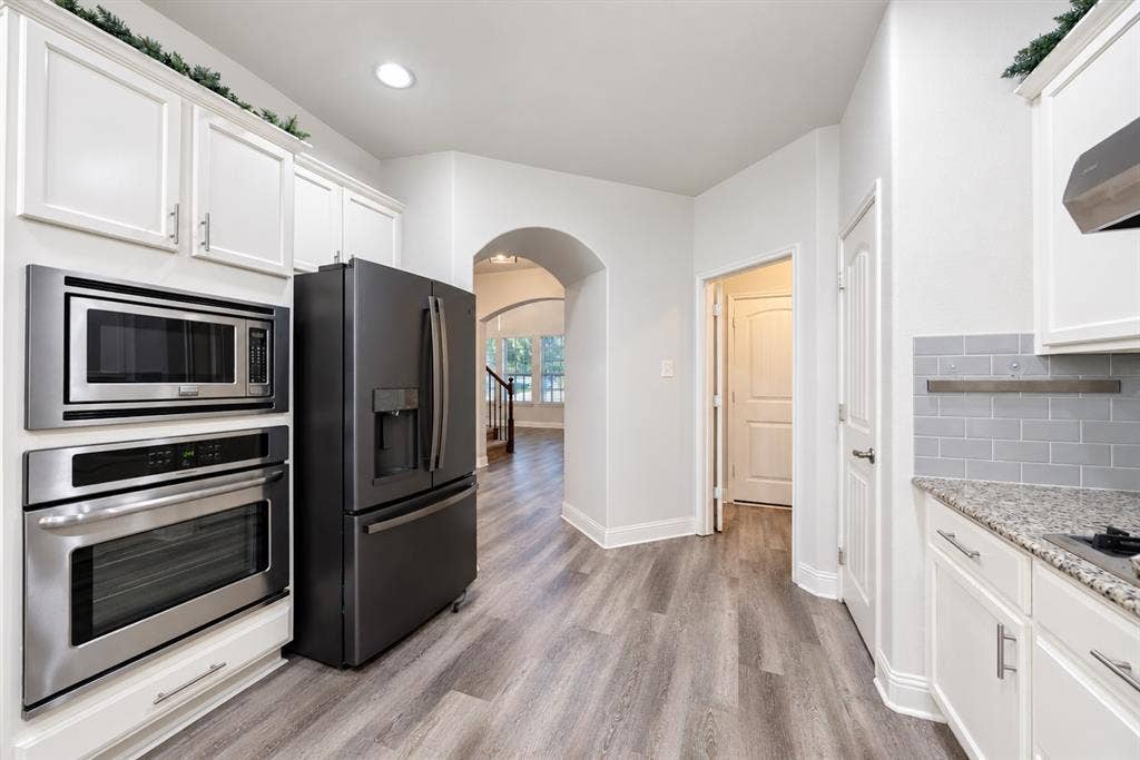 329 Noel Drive, McKinney, TX 75072 329 Noel Drive, McKinney, TX 75072