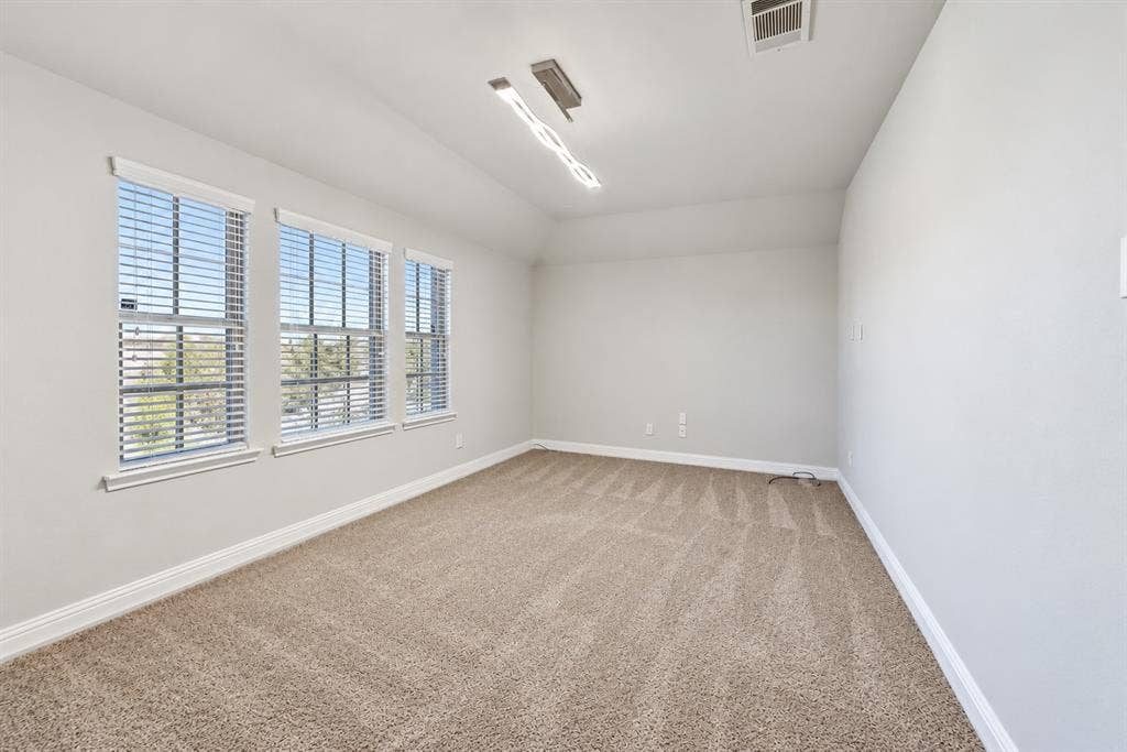329 Noel Drive, McKinney, TX 75072 329 Noel Drive, McKinney, TX 75072