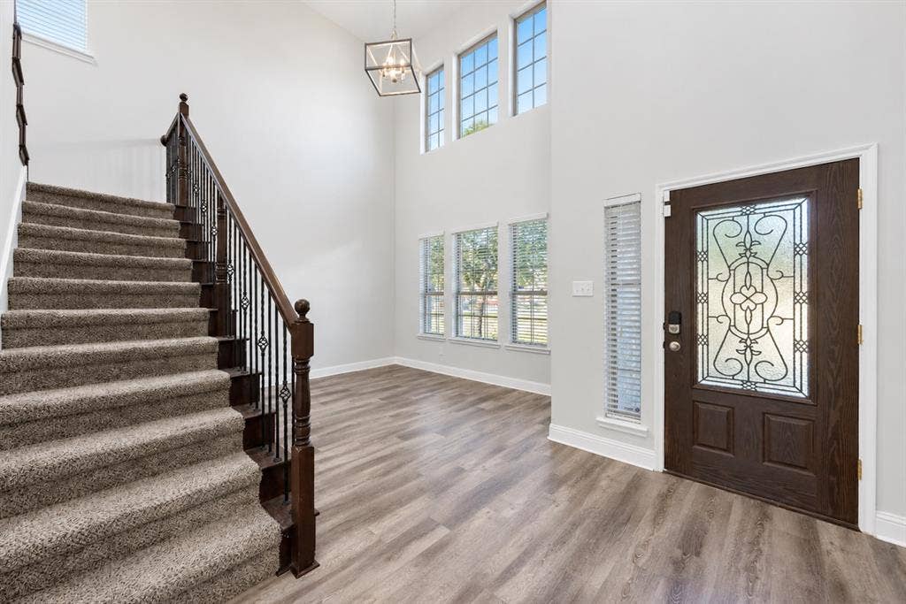 329 Noel Drive, McKinney, TX 75072 329 Noel Drive, McKinney, TX 75072