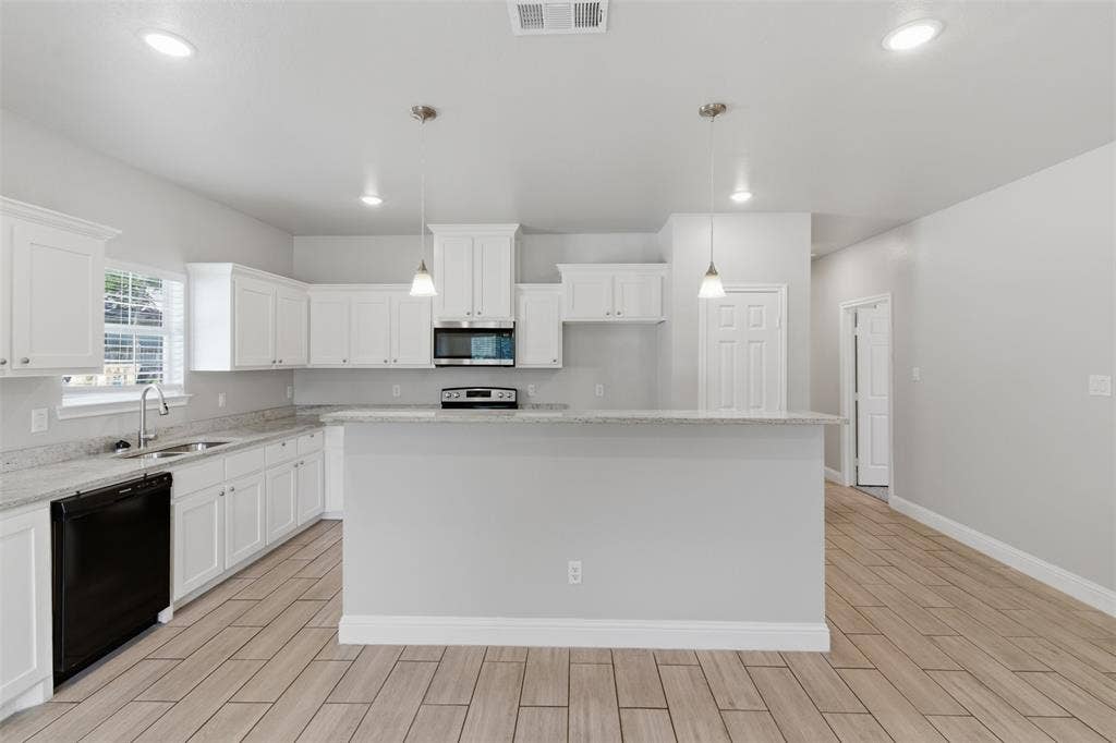 3614 Short Street, Greenville, TX 75401 3614 Short Street, Greenville, TX 75401