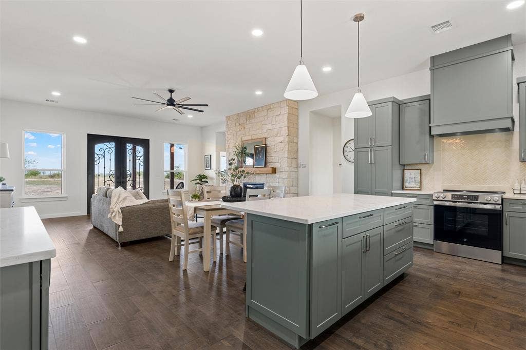 1025 Wyatt Lane, McGregor, TX 76657 1025 Wyatt Lane, McGregor, TX 76657