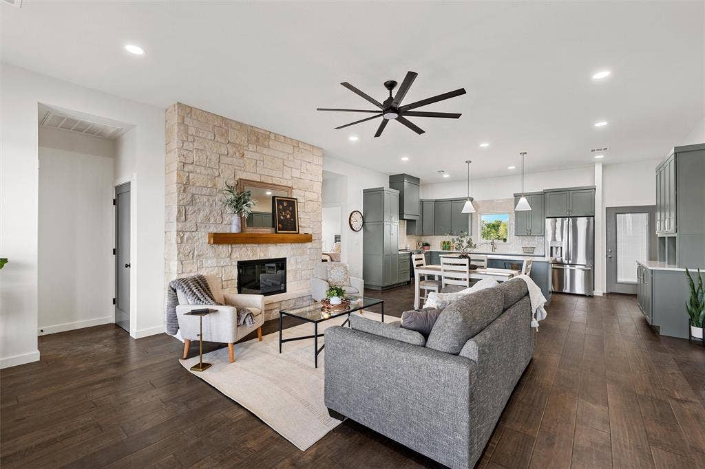 1025 Wyatt Lane, McGregor, TX 76657 1025 Wyatt Lane, McGregor, TX 76657