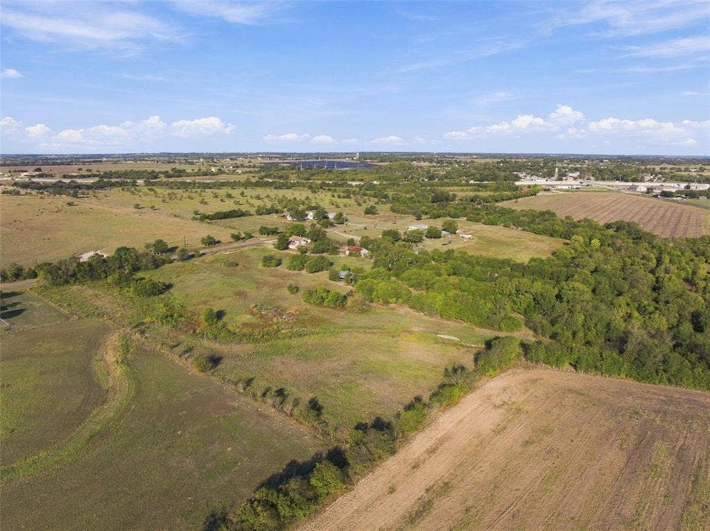 187.85 HWY 7, Eddy, TX 76524