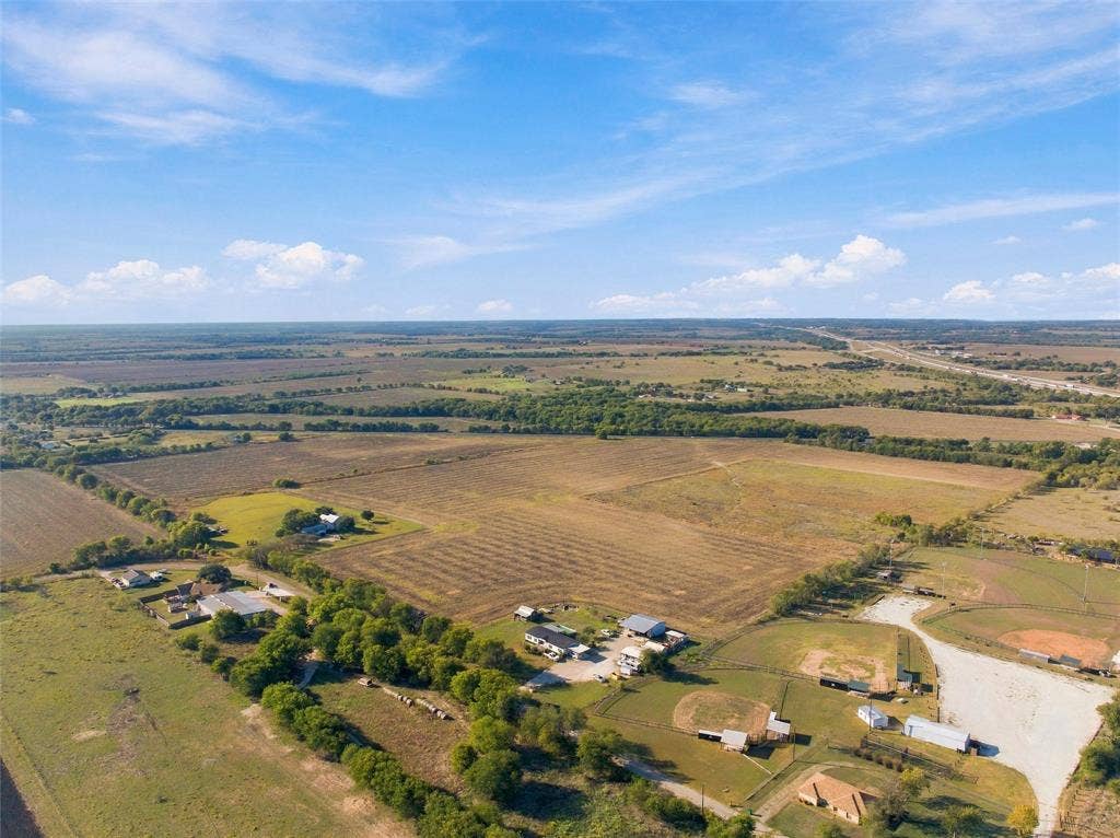 187.85 HWY 7, Eddy, TX 76524