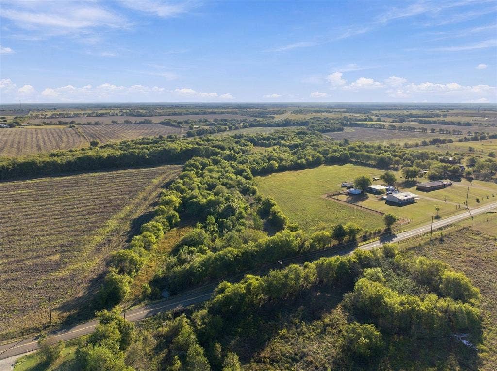187.85 HWY 7, Eddy, TX 76524