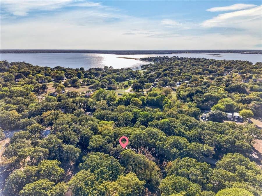 Property photo for 128 Butler Trail, Gun Barrel City, TX
