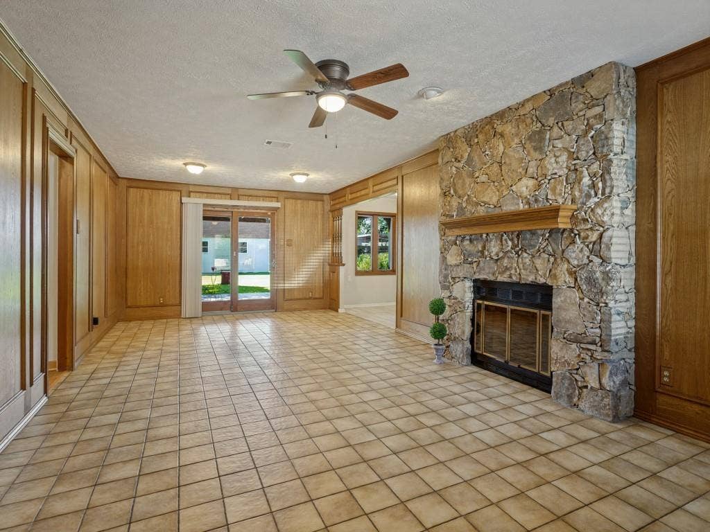 2912 Linden Lea, Irving, TX 75061 Rock Fireplace-wood burning.