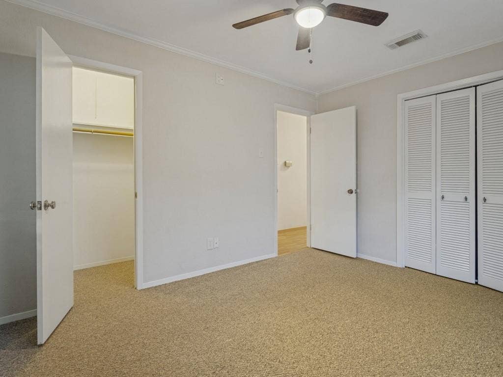 2912 Linden Lea, Irving, TX 75061 Back bedroom has 2 large closets