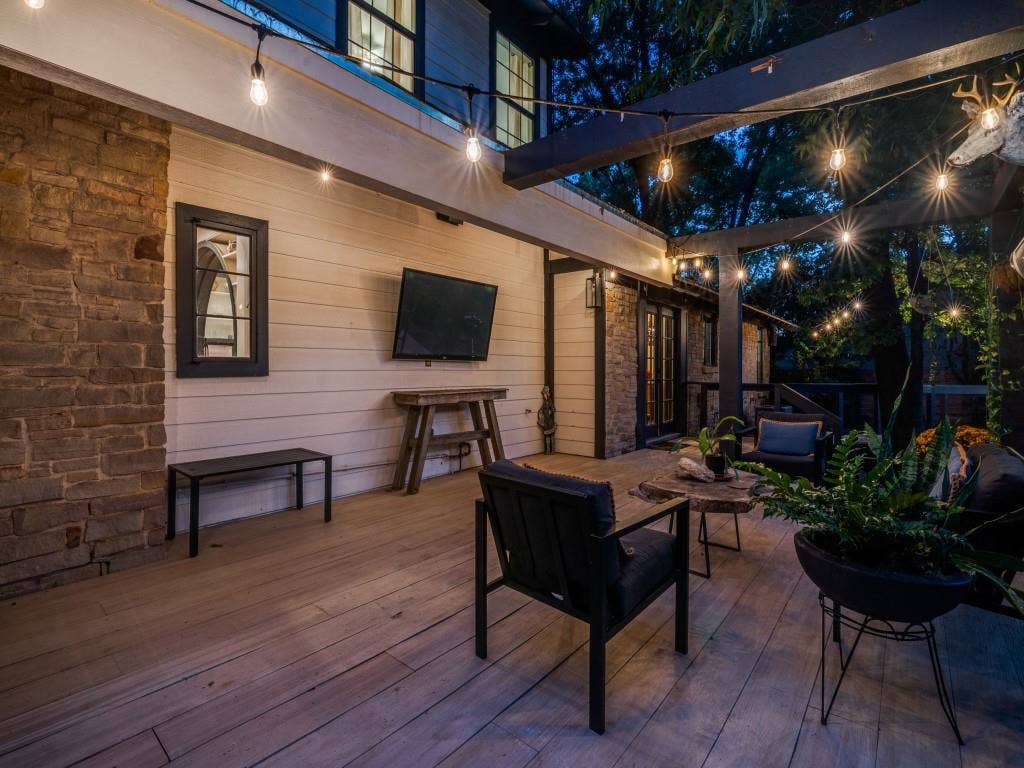 9825 Angora Street, Dallas, TX 75218 9825 Angora Street, Dallas, TX 75218