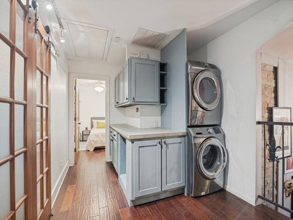 9825 Angora Street, Dallas, TX 75218 9825 Angora Street, Dallas, TX 75218