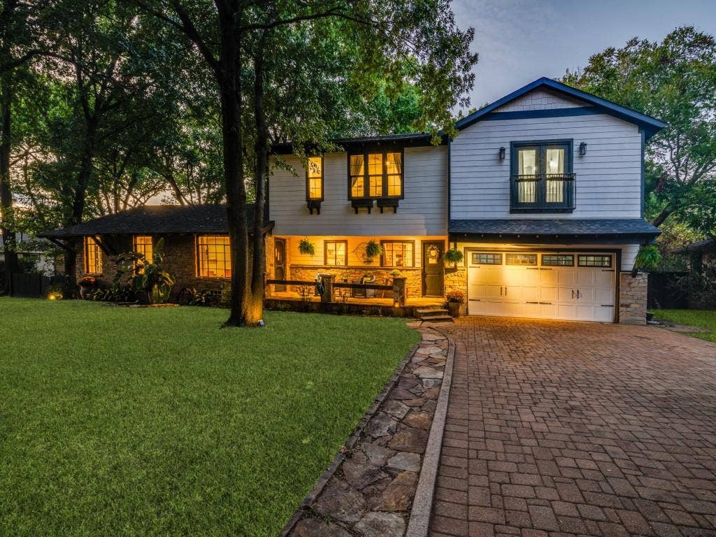 9825 Angora Street, Dallas, TX 75218 9825 Angora Street, Dallas, TX 75218