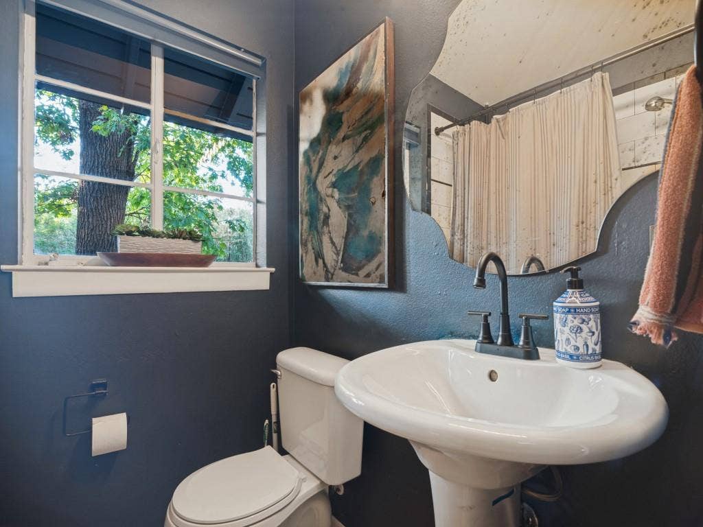 9825 Angora Street, Dallas, TX 75218 9825 Angora Street, Dallas, TX 75218