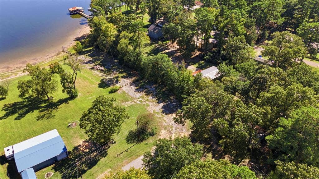 20715 Parkside Street, Chandler, TX 75758