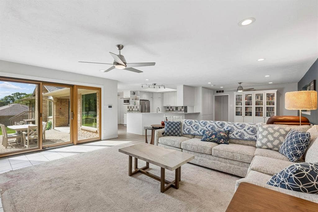 14032 Hillcrest Road, Dallas, TX 75240