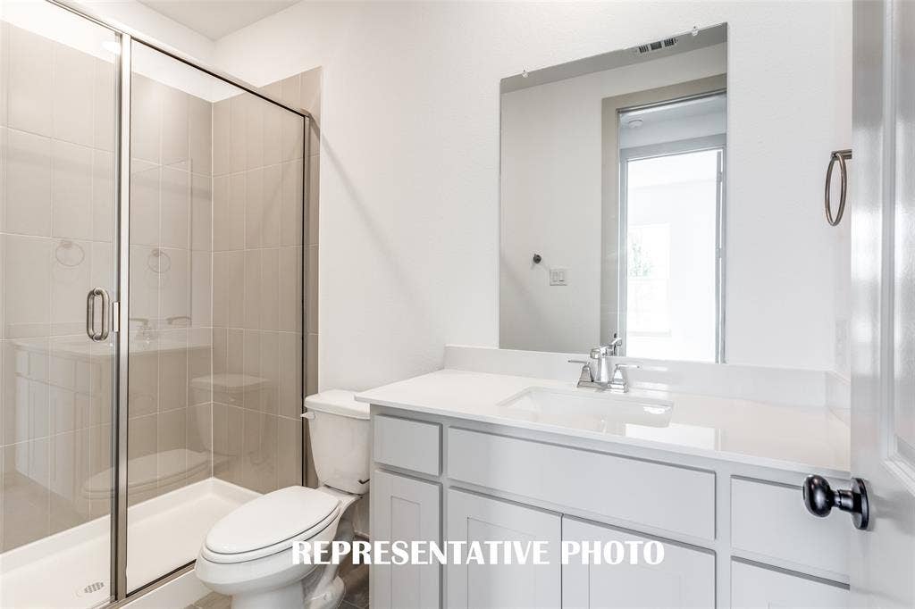 1405 Mistflower Lane, Celina, TX 75009 Friends and family will love the beautiful guest baths in this lovely home. REPRESENTATIVE PHOTO