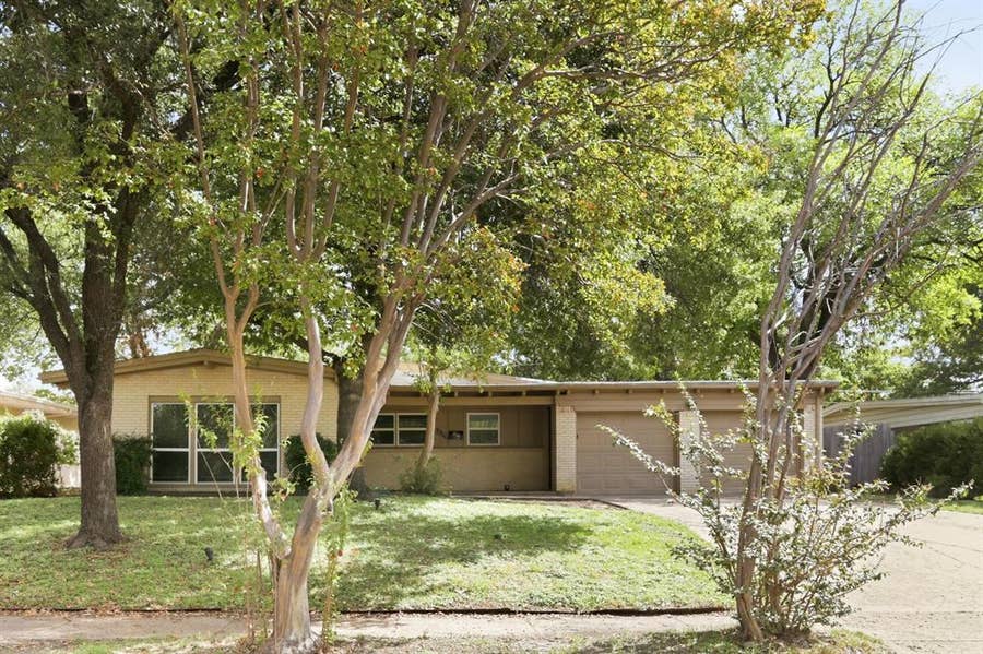 Property photo for 13316 Flagstone Lane, Dallas, TX
