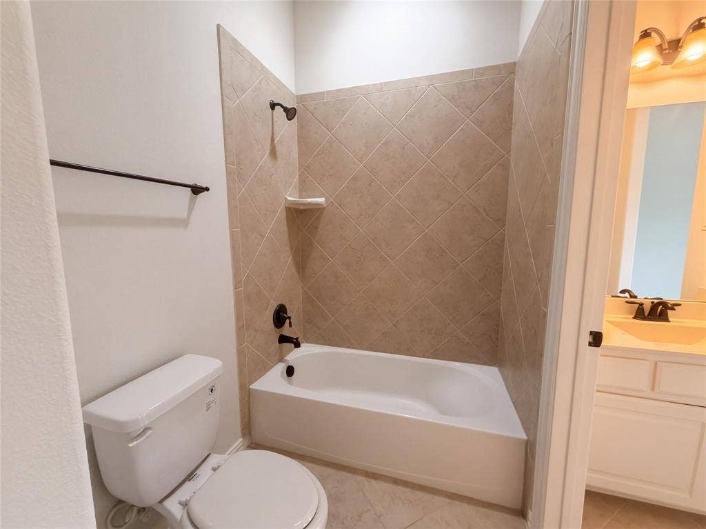 5112 Fringetree Drive, McKinney, TX 75071 5112 Fringetree Drive, McKinney, TX 75071