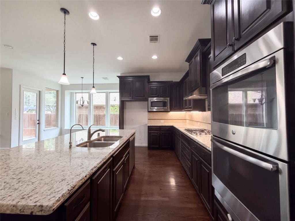 5112 Fringetree Drive, McKinney, TX 75071 5112 Fringetree Drive, McKinney, TX 75071