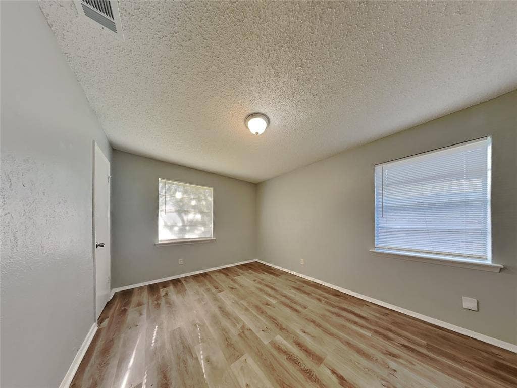 1525 Gardenside Drive, Dallas, TX 75217 1525 Gardenside Drive, Dallas, TX 75217