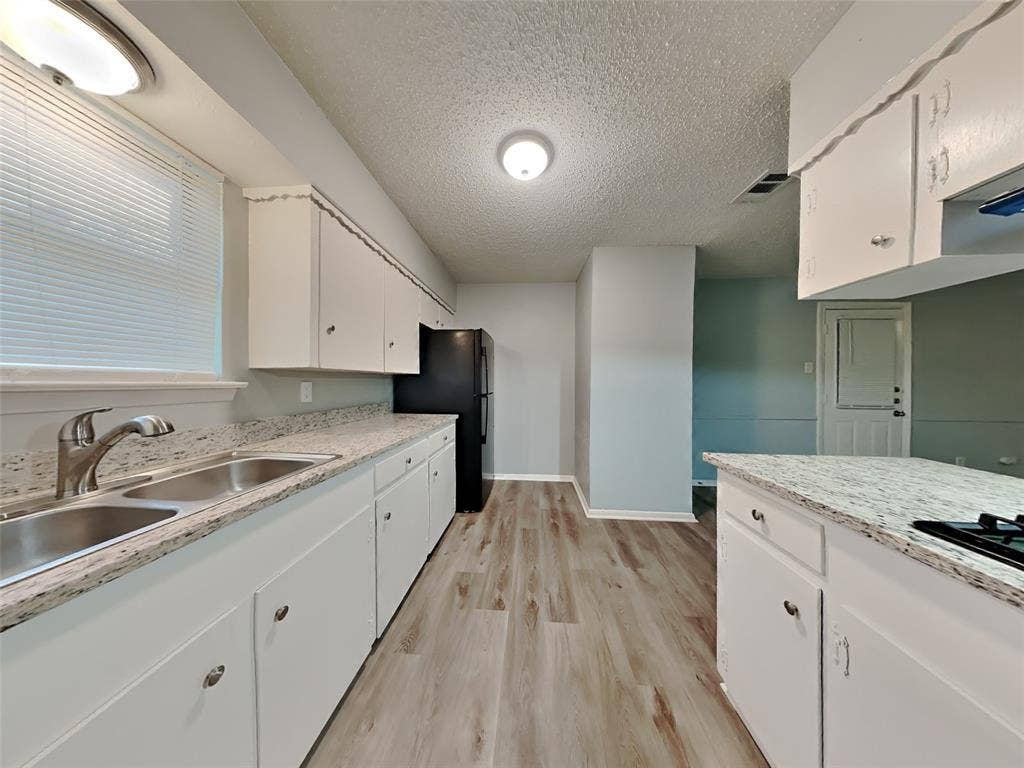 1525 Gardenside Drive, Dallas, TX 75217 1525 Gardenside Drive, Dallas, TX 75217