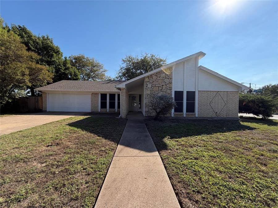 Property photo for 5700 Bermuda Drive, North Richland Hills, TX