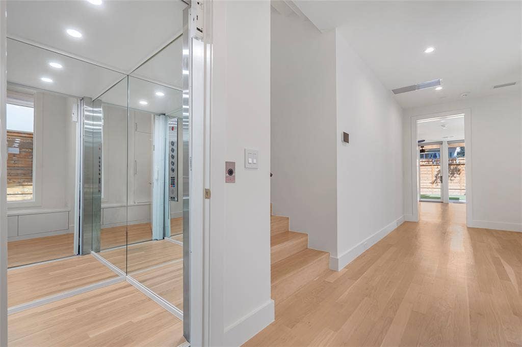 3619 Springbrook, Dallas, TX 75205 ELEVATOR
