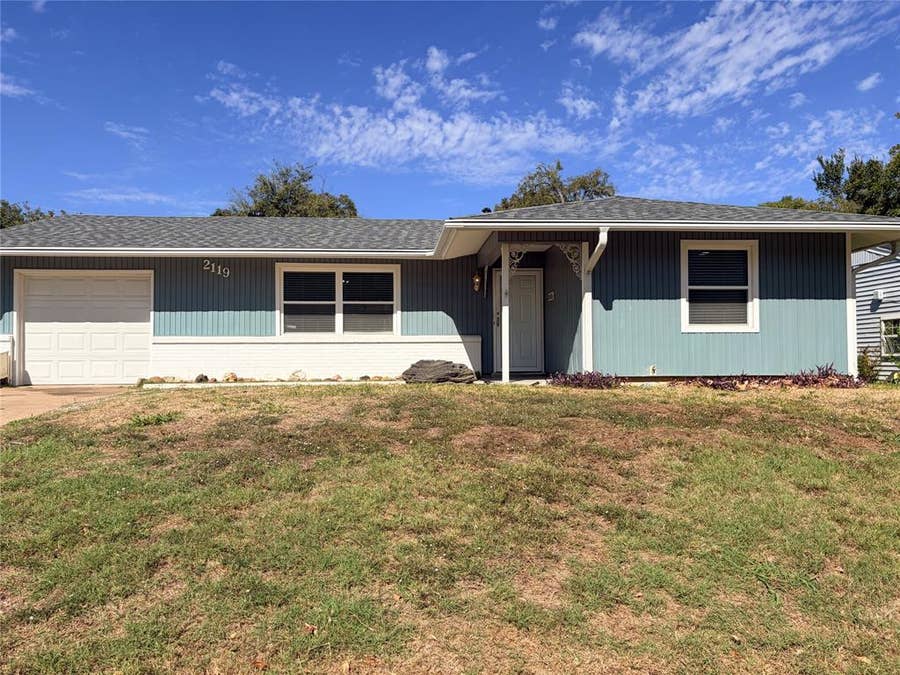 Property photo for 2119 Greenway Street, Arlington, TX