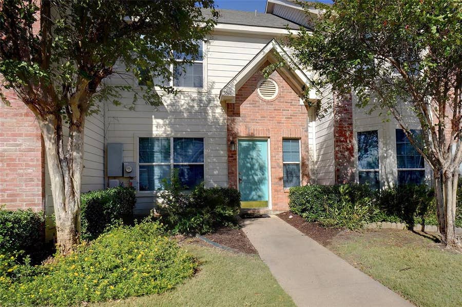 Property photo for 5816 Giddyup Lane, Fort Worth, TX