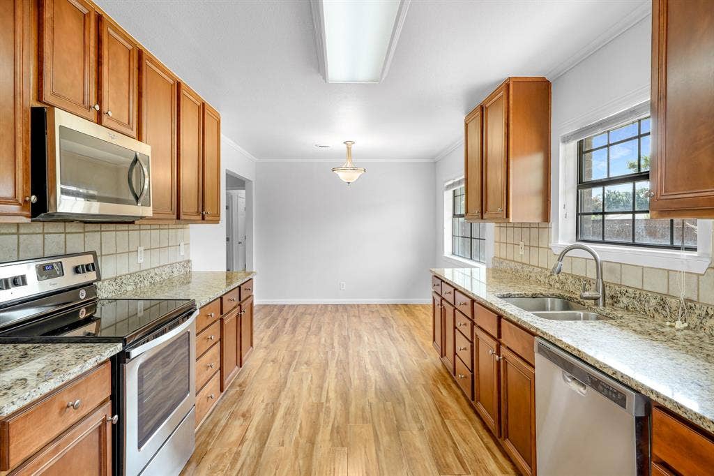 3052 Cameo Lane, Farmers Branch, TX 75234