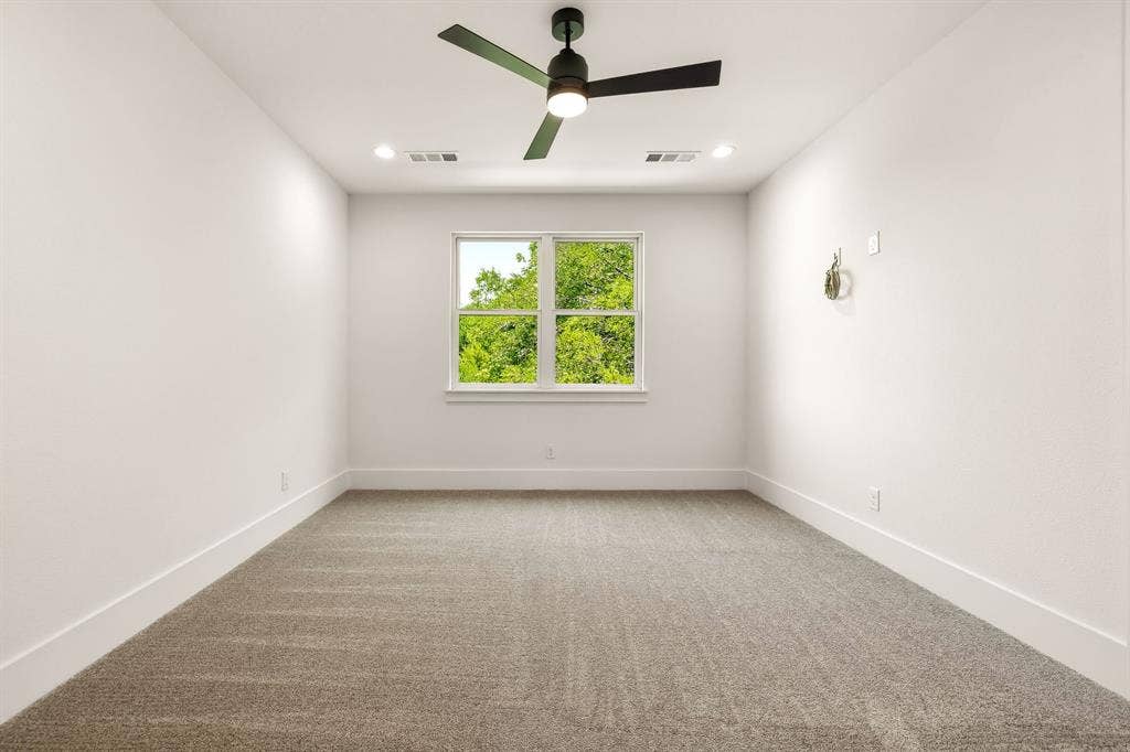 1222 Whisper Rock Drive, Rockwall, TX 75032 Could be a 5th bedroom - has large walk in closet