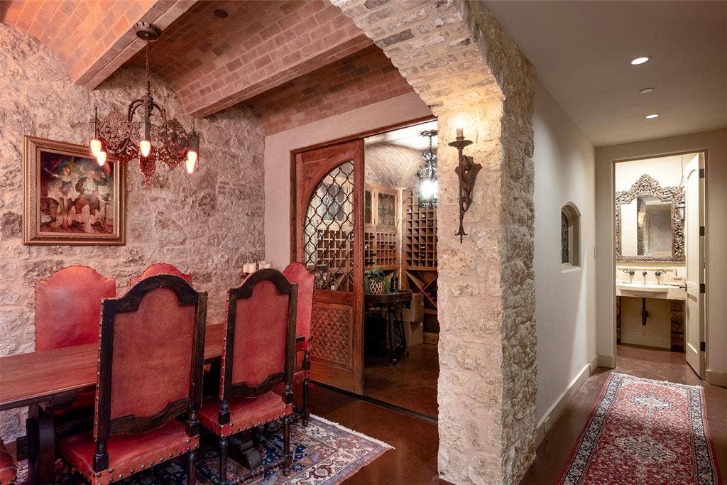 2505 Welborn Street, Dallas, TX 75219 2505 Welborn Street, Dallas, TX 75219