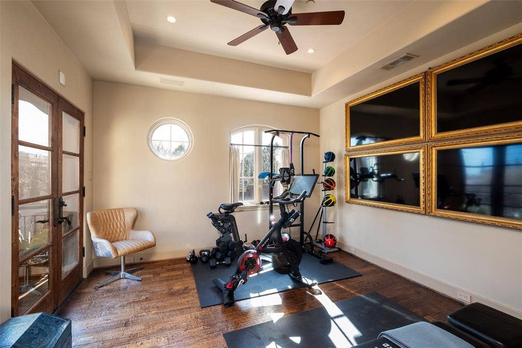 2505 Welborn Street, Dallas, TX 75219 2505 Welborn Street, Dallas, TX 75219