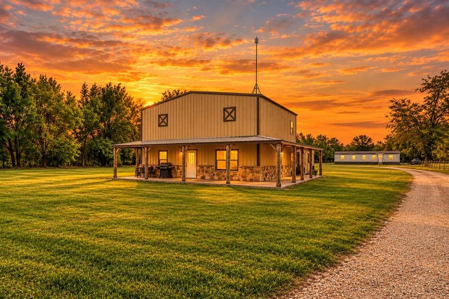 Property photo for 7135 Michael Road, Sanger, TX