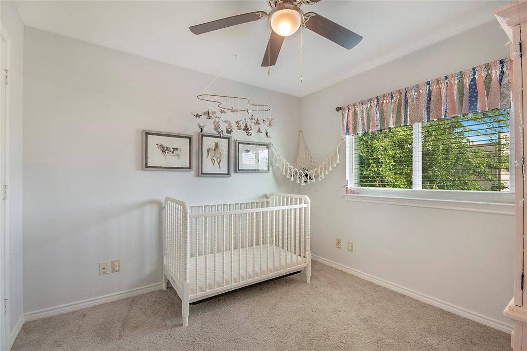218 Saint Marys Place, Rockwall, TX 75087 Upstairs bedroom