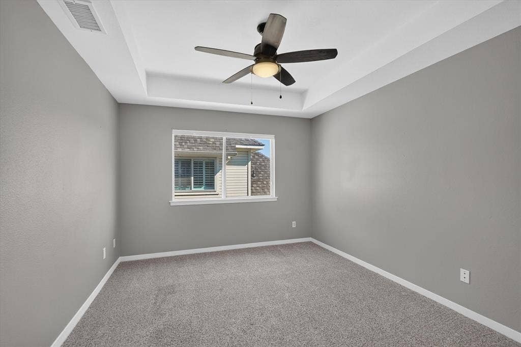 4420 Hollow Oak Drive, Dallas, TX 75287 Bedroom 4 upstairs with walk-in closet