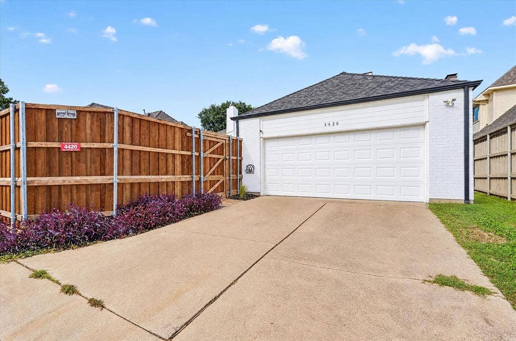 4420 Hollow Oak Drive, Dallas, TX 75287 4420 Hollow Oak Drive, Dallas, TX 75287