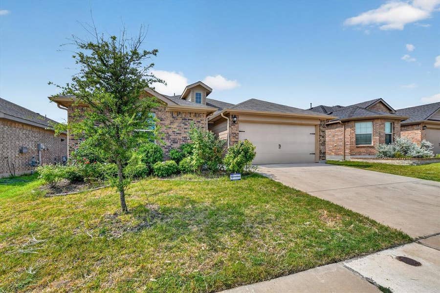 Property photo for 9745 Mint Hill Drive, Fort Worth, TX