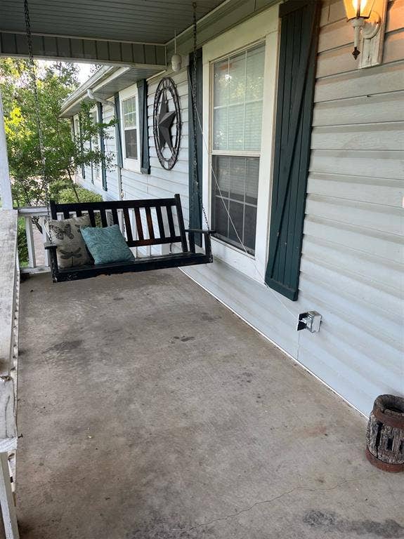 1061 S Main Street, Ferris, TX 75125 1061 S Main Street, Ferris, TX 75125