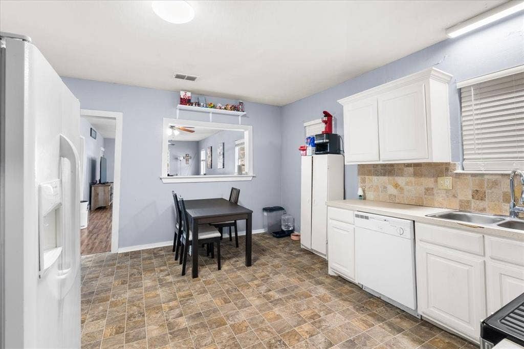 324 Cynisca Street, Waxahachie, TX 75165