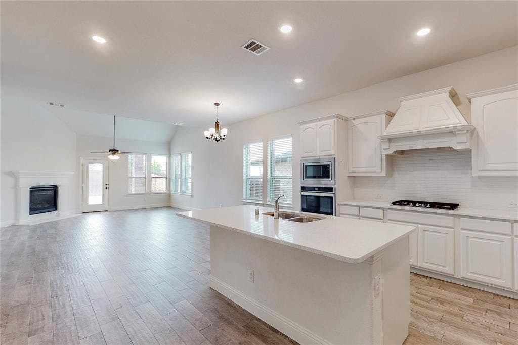 10801 Hamblin Trail, McKinney, TX 75071 10801 Hamblin Trail, McKinney, TX 75071