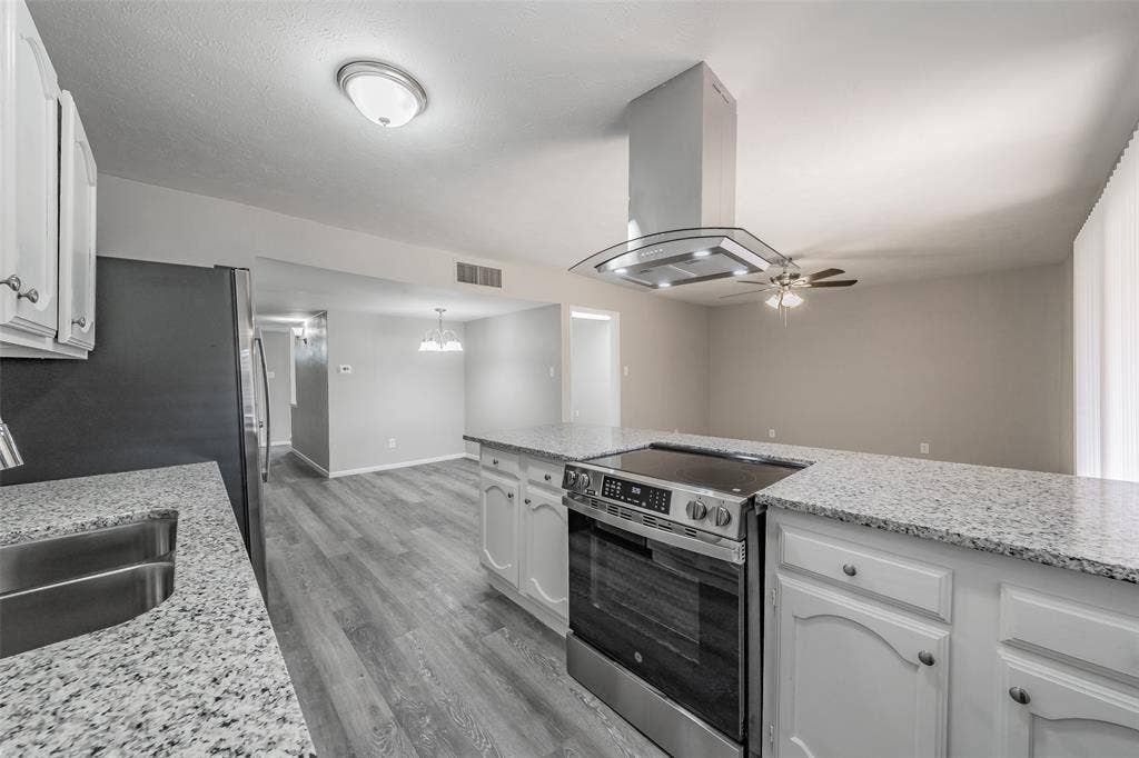 3527 Longcourt Circle, Mesquite, TX 75150 3527 Longcourt Circle, Mesquite, TX 75150