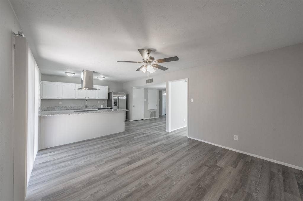 3527 Longcourt Circle, Mesquite, TX 75150 3527 Longcourt Circle, Mesquite, TX 75150