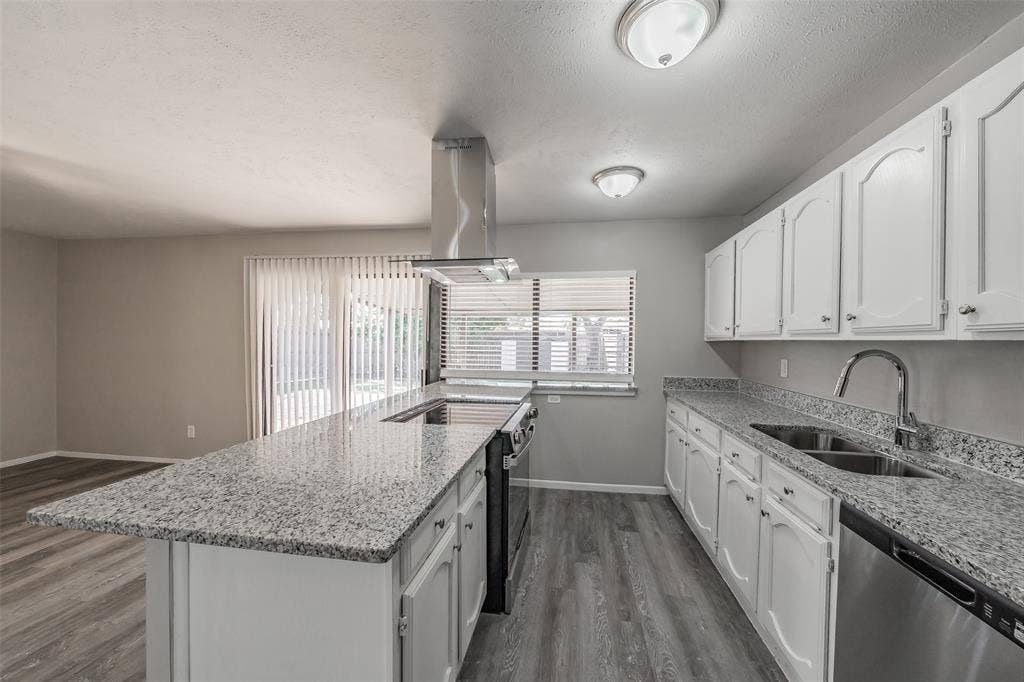 3527 Longcourt Circle, Mesquite, TX 75150 3527 Longcourt Circle, Mesquite, TX 75150