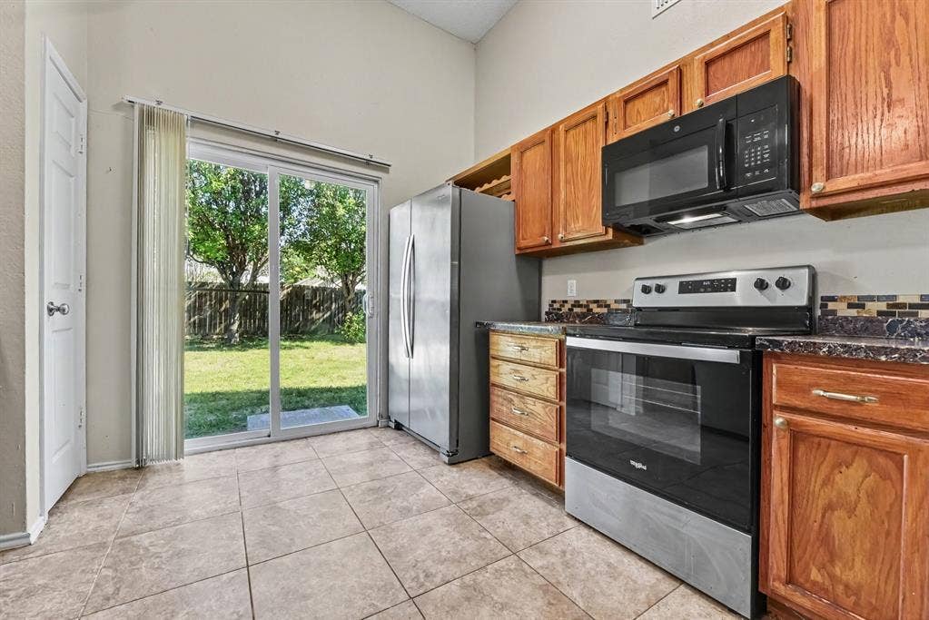 8625 Douglas Avenue, Rowlett, TX 75089 8625 Douglas Avenue, Rowlett, TX 75089