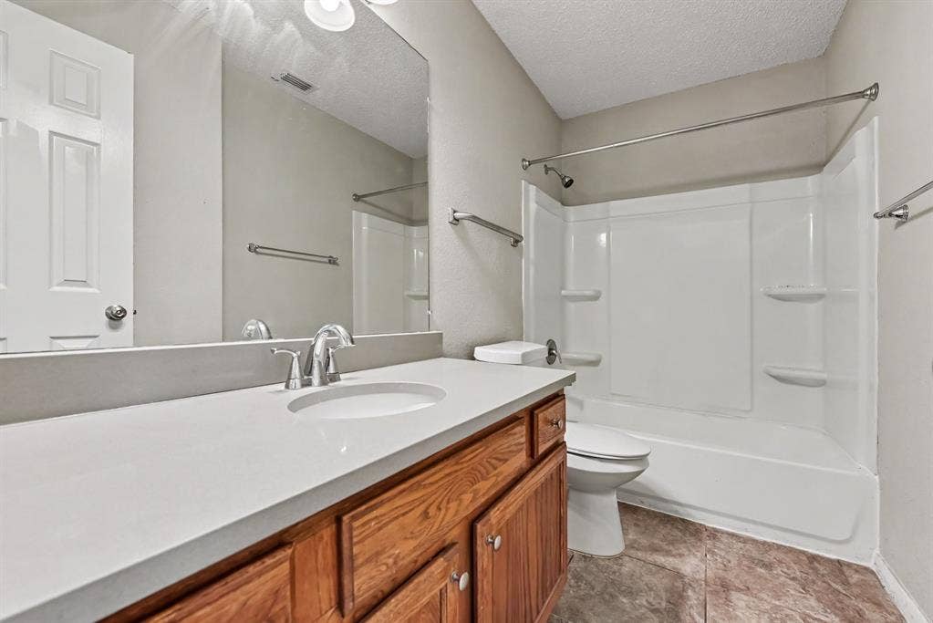 8625 Douglas Avenue, Rowlett, TX 75089 8625 Douglas Avenue, Rowlett, TX 75089