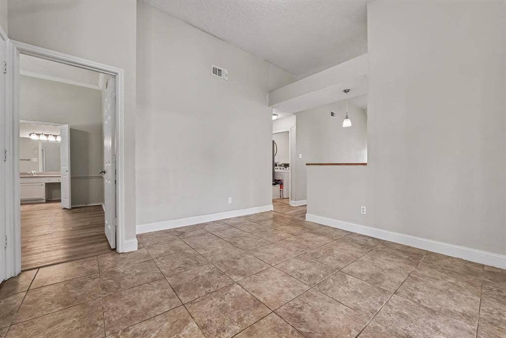 8625 Douglas Avenue, Rowlett, TX 75089 8625 Douglas Avenue, Rowlett, TX 75089