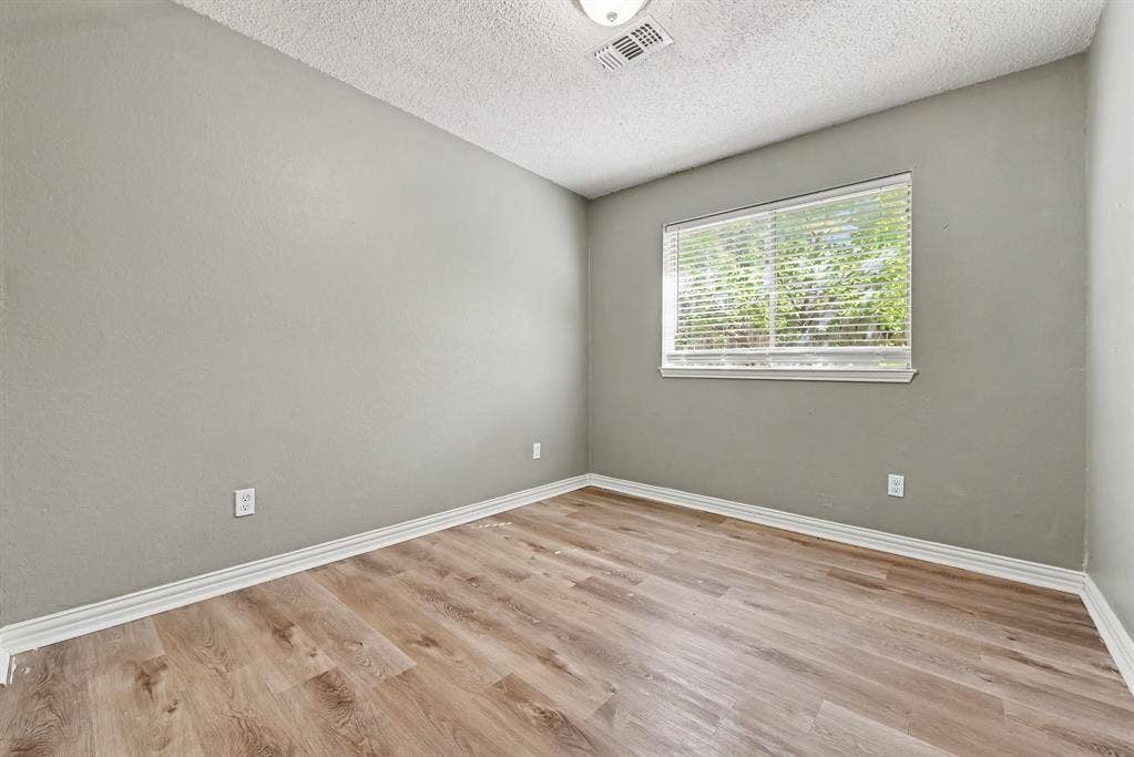 8625 Douglas Avenue, Rowlett, TX 75089 8625 Douglas Avenue, Rowlett, TX 75089