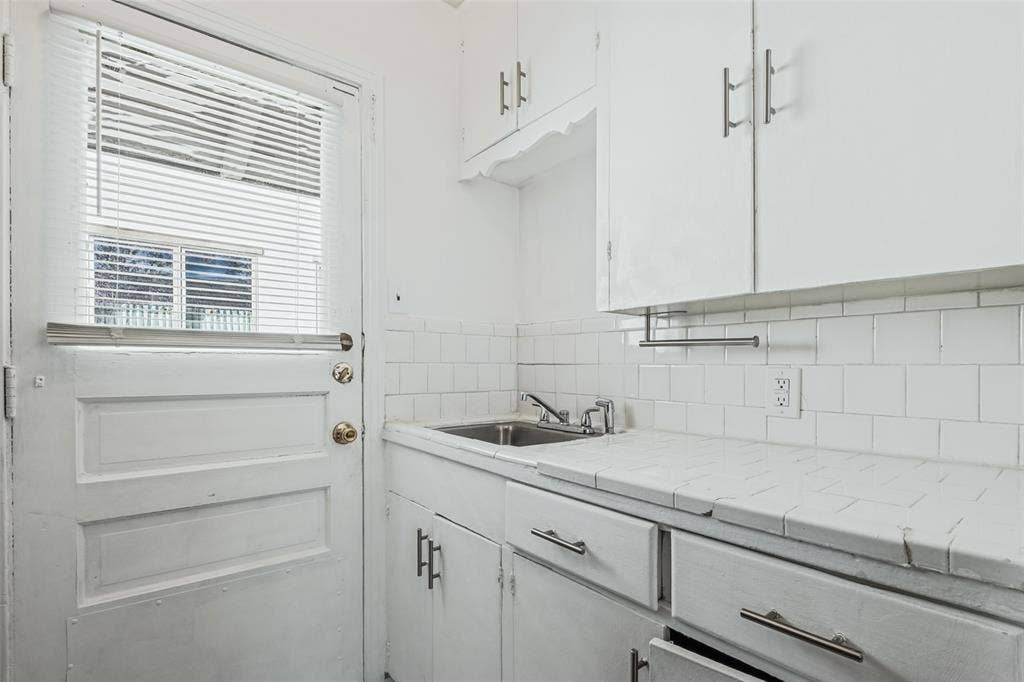 3509 Normandy Avenue, #5, Highland Park, TX 75205 3509 Normandy Avenue, #5, Highland Park, TX 75205