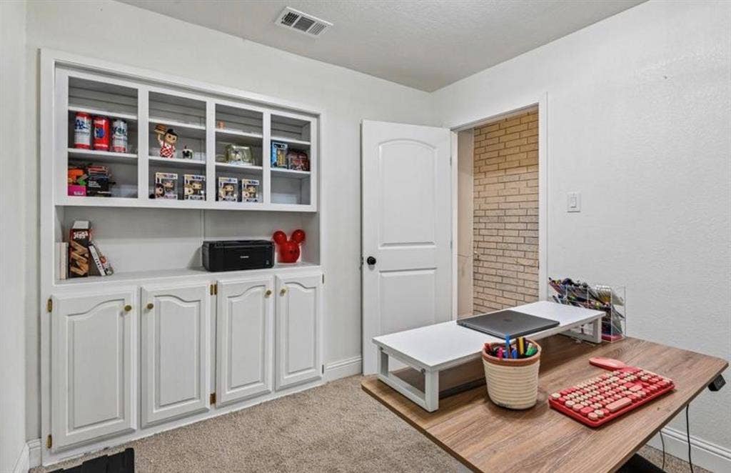 813 Oakbluff Drive, Lancaster, TX 75146 813 Oakbluff Drive, Lancaster, TX 75146